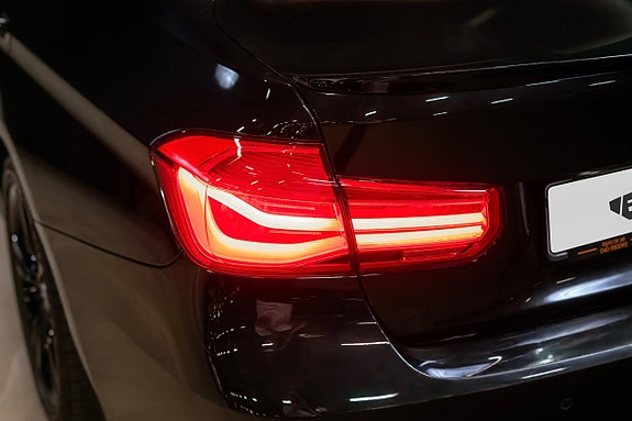 BMW 320d 11 of 23