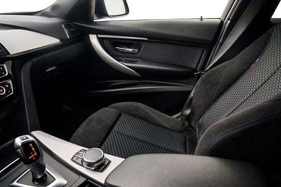 BMW 320d 17 of 23