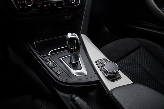 BMW 320d 16 of 23