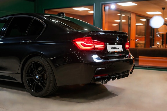 BMW 320d 4 of 23