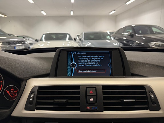 BMW 318d 25 of 30