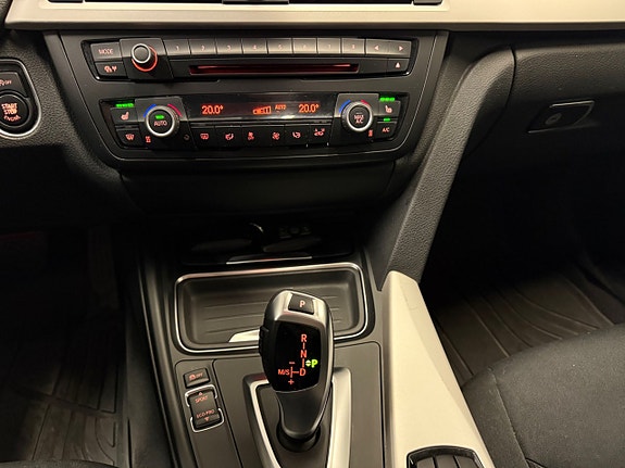 BMW 318d 29 of 30