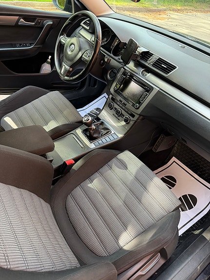Volkswagen Passat 5 of 5
