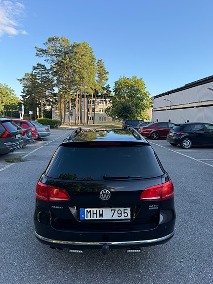 Volkswagen Passat 5 of 9