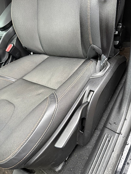 Volvo V40 Cross Country 11 of 11