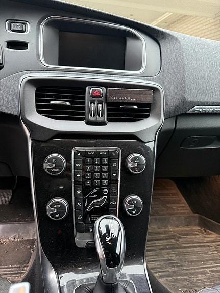 Volvo V40 Cross Country 10 of 11