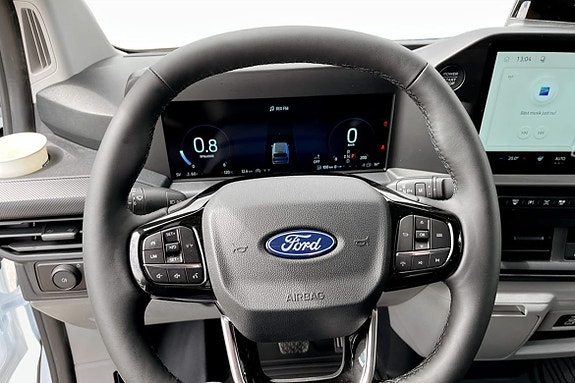 Ford Transit Custom 11 of 14