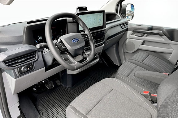 Ford Transit Custom 8 of 14