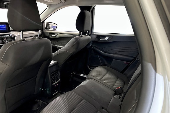 Ford Kuga 8 of 9