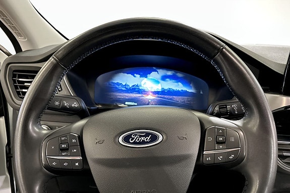 Ford Kuga 7 of 9