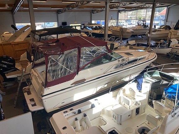 Sea Ray 250 Sundancer -1985 3 of 5