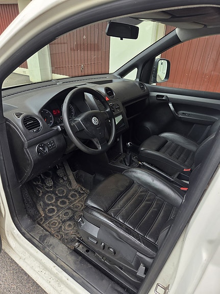 Volkswagen Caddy 5 of 5