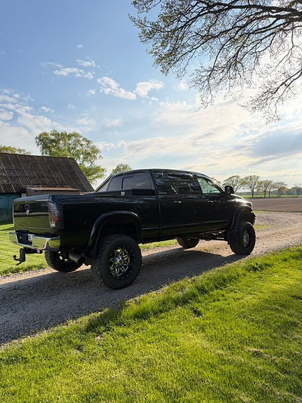 Dodge RAM 2500 5 of 5