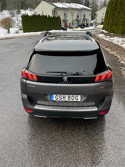 Peugeot 5008 3 of 5