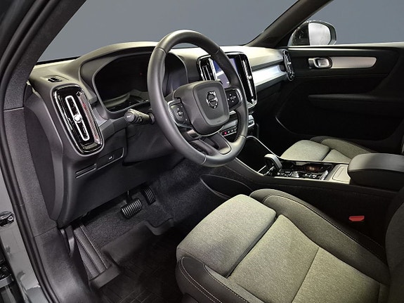 Volvo XC40 5 of 5