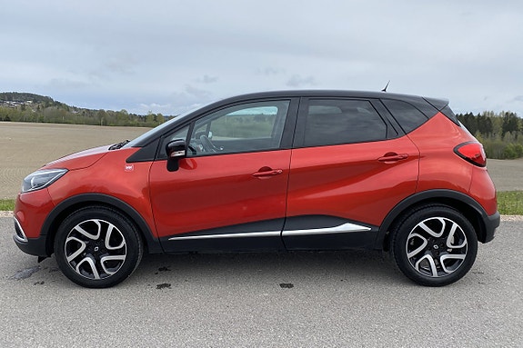 Renault Captur 2 of 5