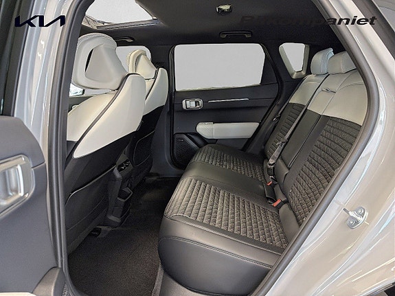 Kia EV4 9 of 17