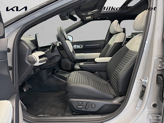 Kia EV4 8 of 17