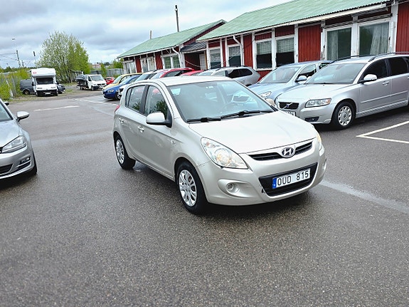 Hyundai i20 3 of 5