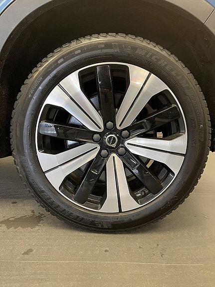 Volvo C40 13 of 14