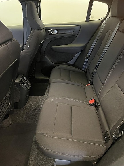 Volvo C40 7 of 14