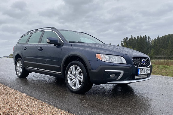 Volvo XC70 7 of 13