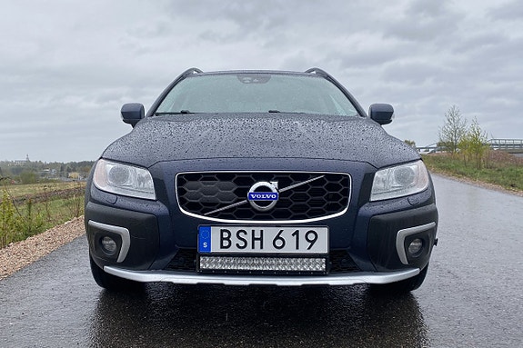 Volvo XC70 8 of 13