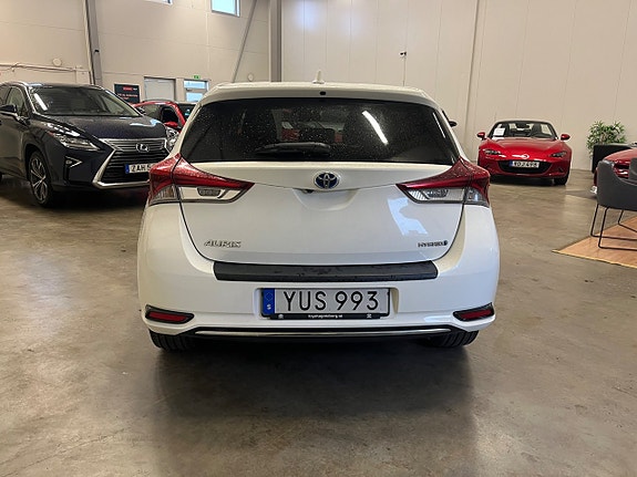 Toyota Auris 4 of 13