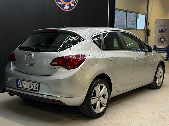 Opel Astra 20 of 22