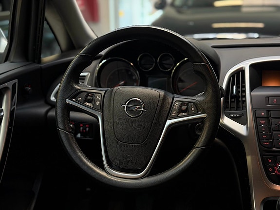 Opel Astra 9 of 22
