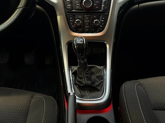 Opel Astra 12 of 22