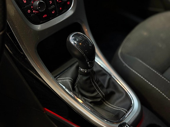 Opel Astra 13 of 22