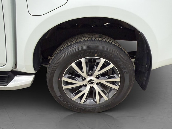 Isuzu D-max 30 of 30