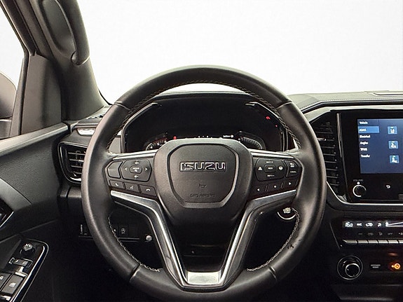 Isuzu D-max 12 of 30