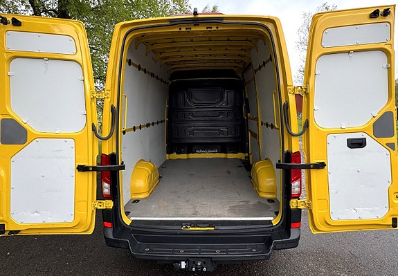 Volkswagen Crafter 8 of 20