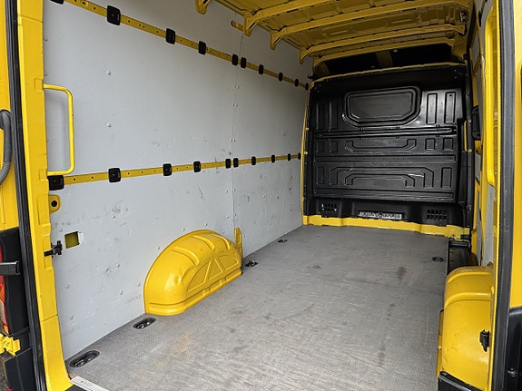 Volkswagen Crafter 16 of 20