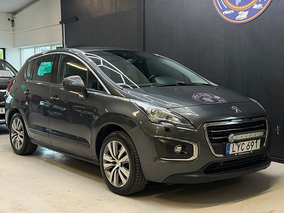 Peugeot 3008 3 of 5