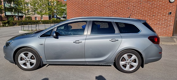 Opel Astra 3 of 5