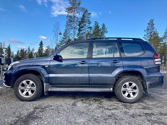 Toyota Land Cruiser 17 of 30