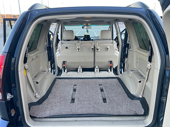 Toyota Land Cruiser 29 of 30