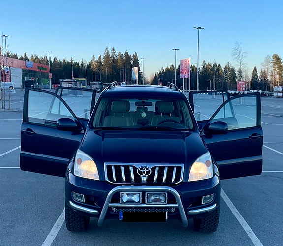 Toyota Land Cruiser 13 of 30