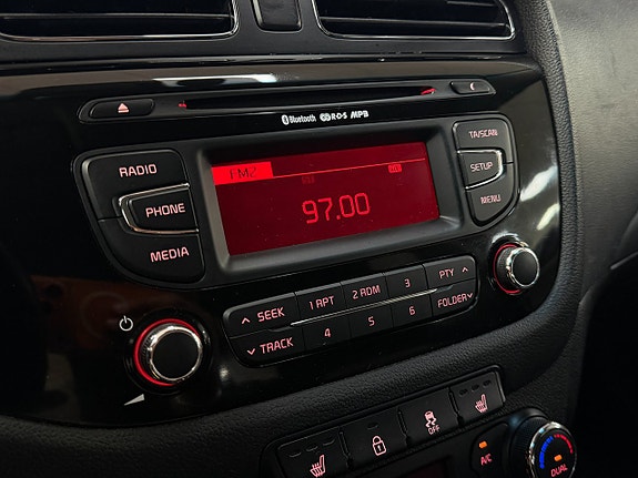 Kia Ceed 9 of 21
