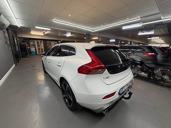 Volvo V40 5 of 5
