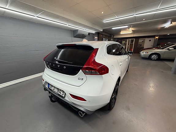 Volvo V40 6 of 24