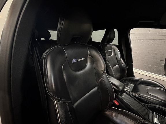 Volvo V40 13 of 24
