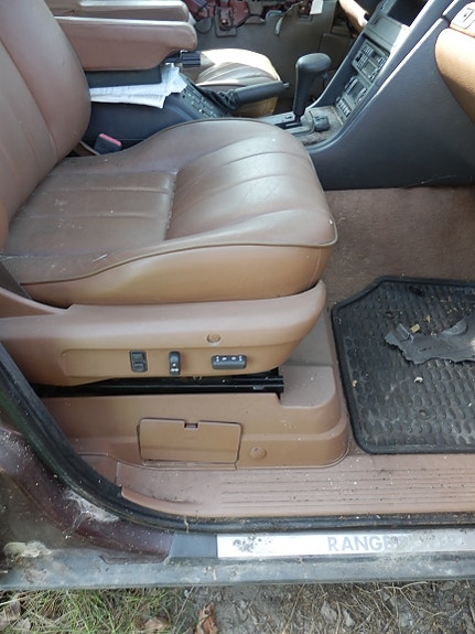 Land Rover Range Rover 10 of 10