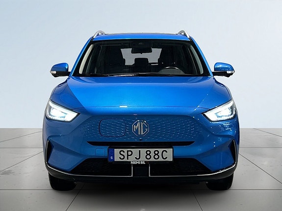 MG ZS 2 of 5