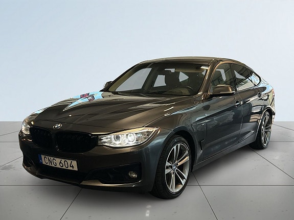 BMW 320d 16 of 19