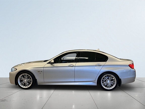 BMW 520d 4 of 5