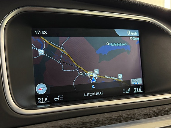 Volvo V40 Cross Country 13 of 20